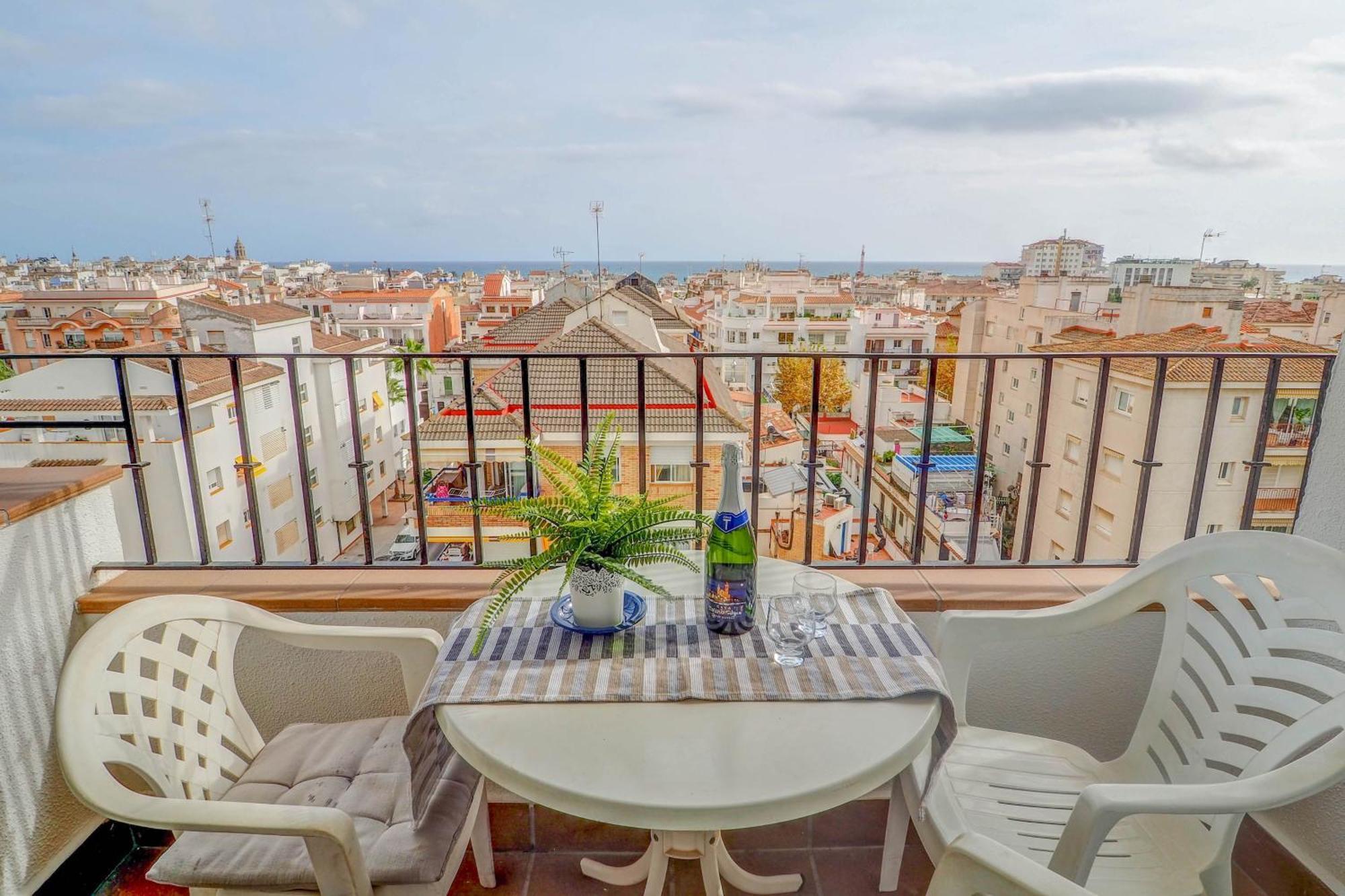 Linda Vista Oasis Penthouse By Hello Homes Σίτζες Εξωτερικό φωτογραφία