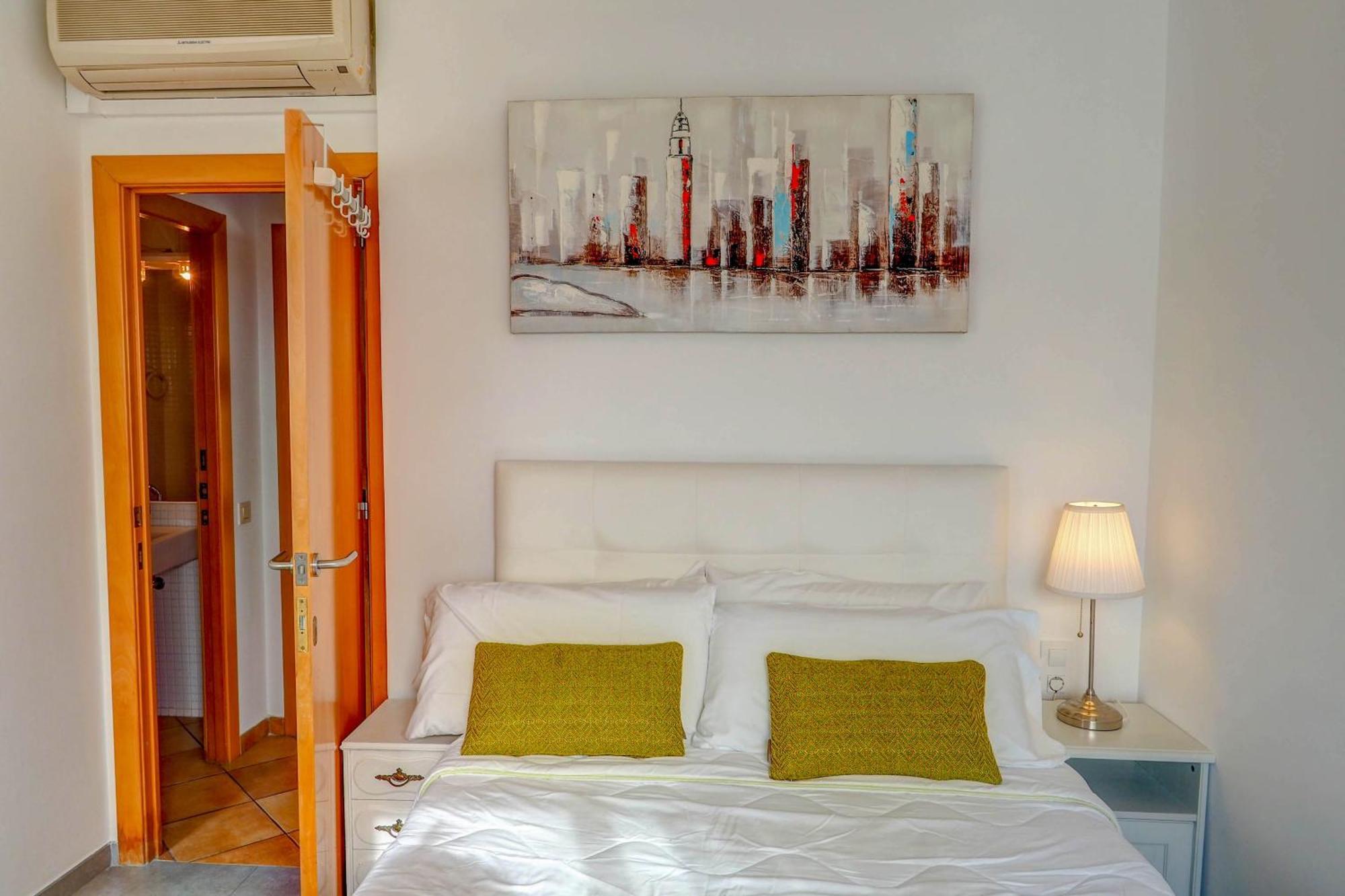 Linda Vista Oasis Penthouse By Hello Homes Σίτζες Εξωτερικό φωτογραφία